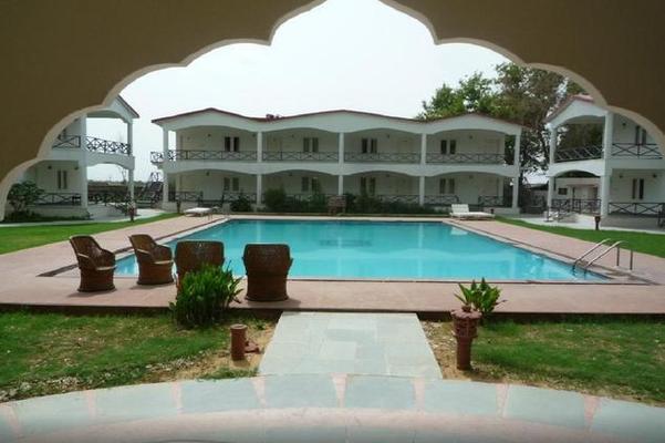 Tiger Den Resort